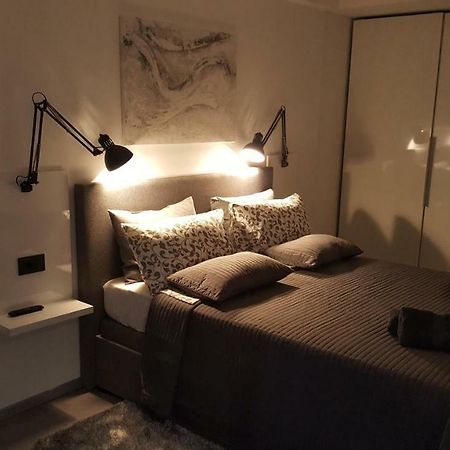 Apartman Vip, With Free Garage Parking Пула Екстер'єр фото