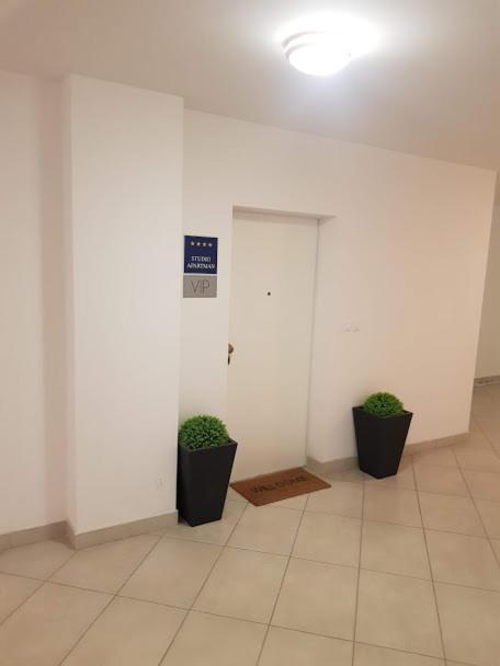 Apartman Vip, With Free Garage Parking Пула Екстер'єр фото