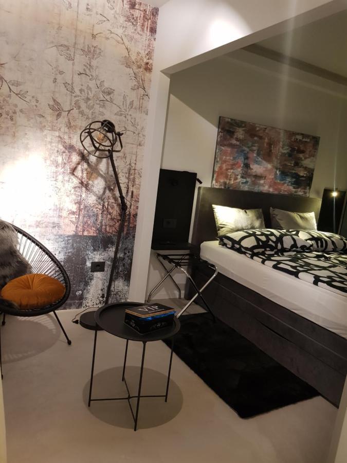 Apartman Vip, With Free Garage Parking Пула Екстер'єр фото
