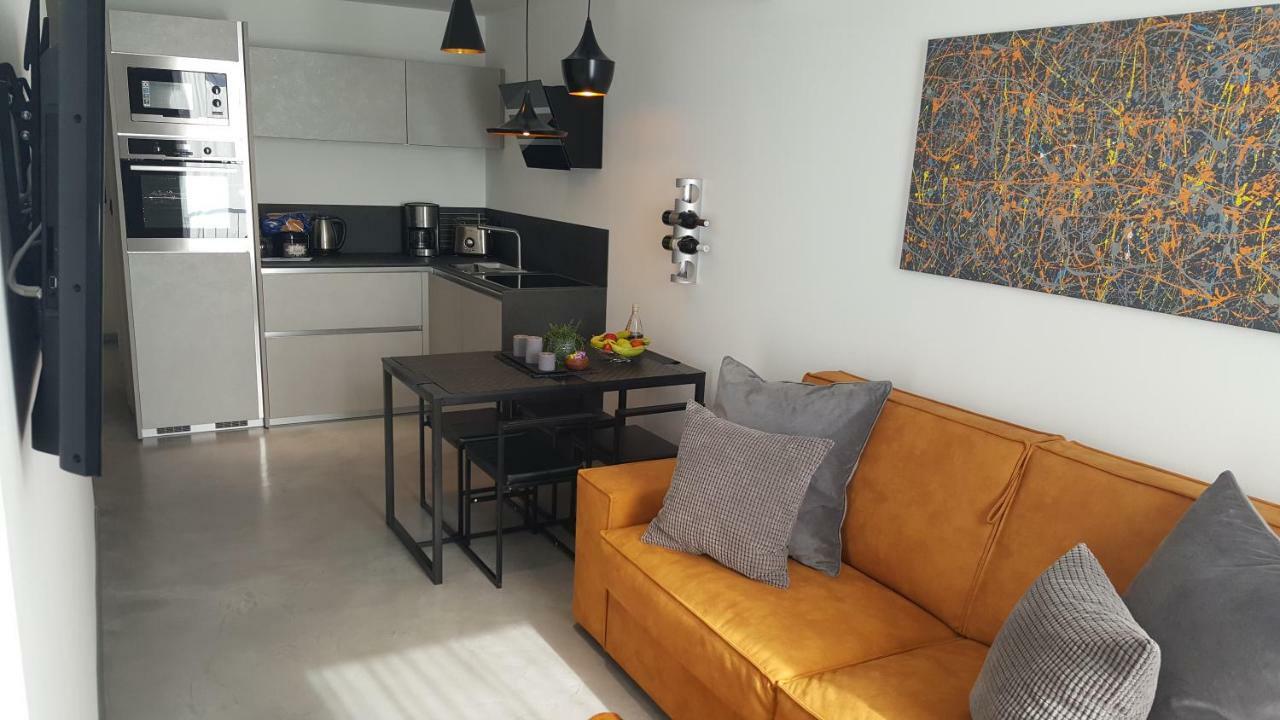Apartman Vip, With Free Garage Parking Пула Екстер'єр фото