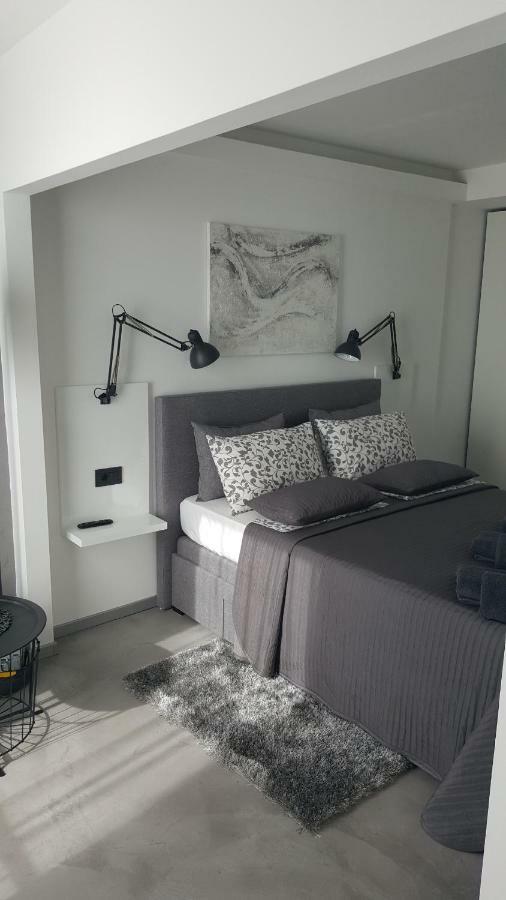 Apartman Vip, With Free Garage Parking Пула Екстер'єр фото